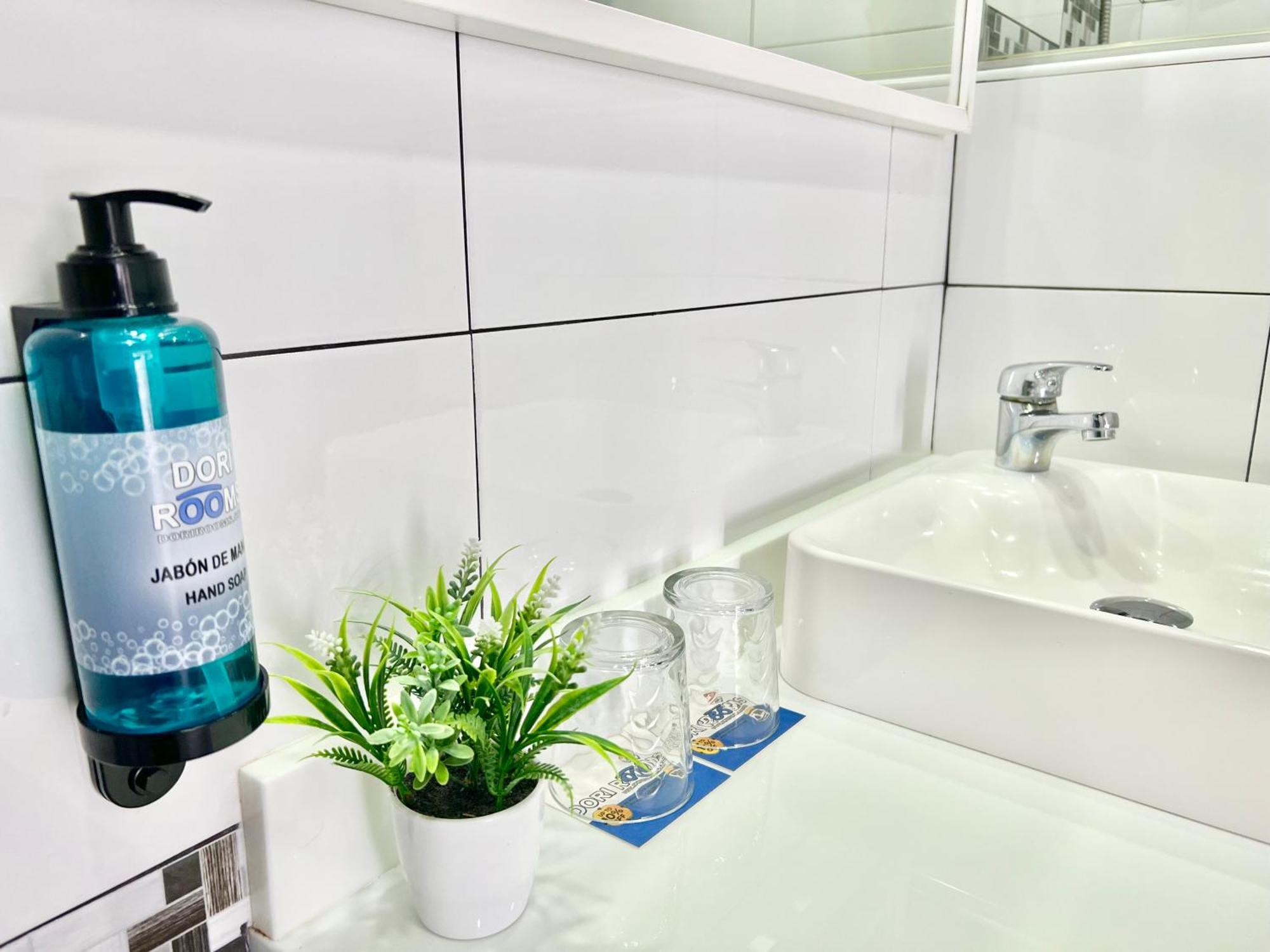 Dori Rooms Hostal Tarifa Ngoại thất bức ảnh